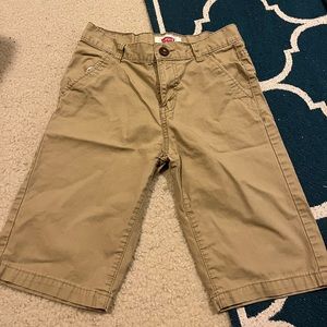 Boys Levi’s Khaki Shorts
